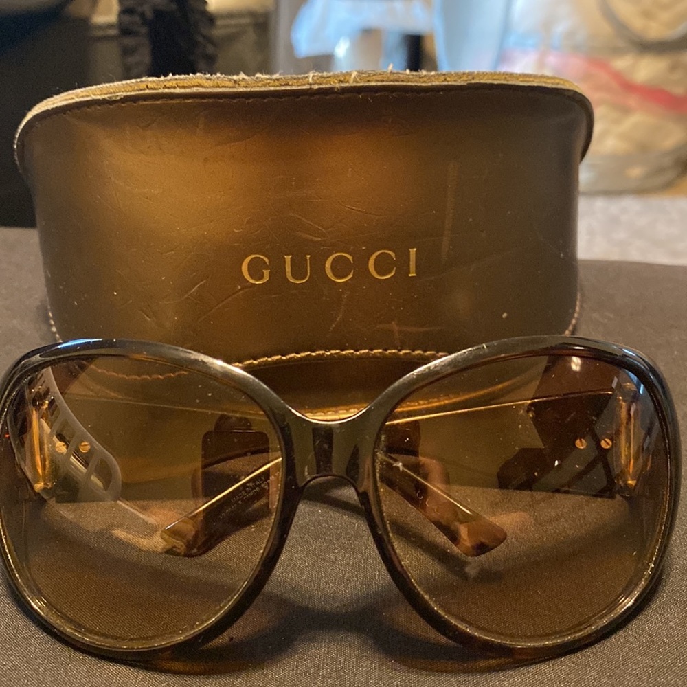 Used GUCCI sunglasses